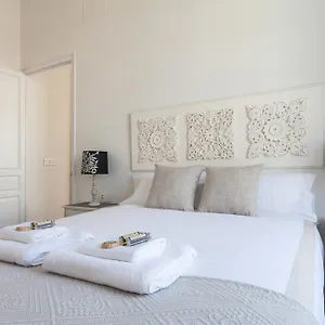 Stunning Boutique - Space Maison Apartamento Sevilla